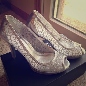 ❗️FINAL SALE❗️Silver Heels